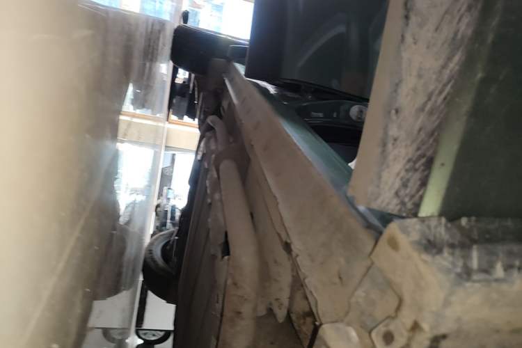 Used Venucia V DD-i 2023 110 km iE Version Right Side Sill