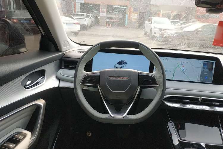 Used Venucia V DD-i 2023 110 km iE Version Steering Wheel