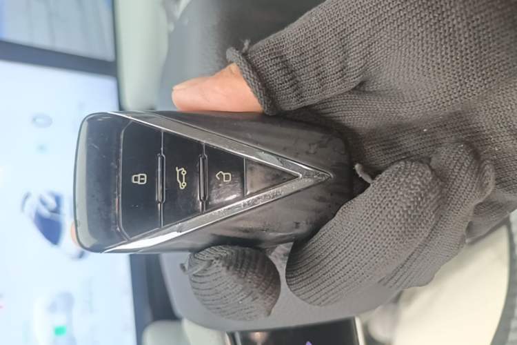 Used Venucia V DD-i 2023 110 km iE Version Vehicle Key