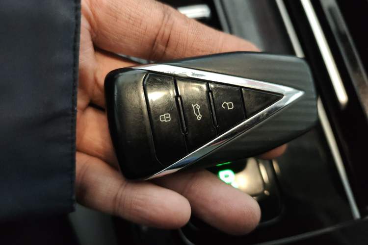 Used Venucia V DD-i 2023 110 km iE Version Vehicle Key