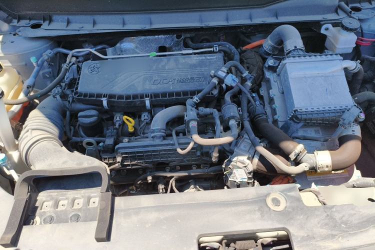 Used Venucia V DD-i 2023 60km iD Version Engine Bay