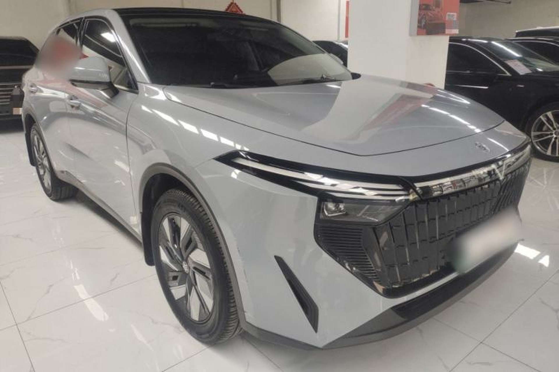 Used Venucia V DD-i 2023 60km iD Version Exterior 1