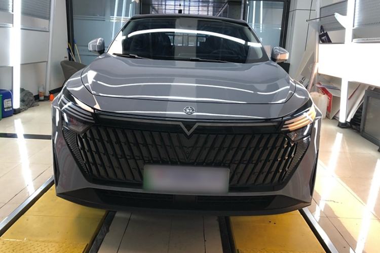 Used Venucia V DD-i 2023 60km iD Version Exterior 1