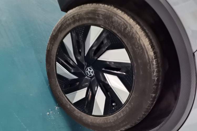 Used Venucia V DD-i 2023 110 km iE Version Exterior 5