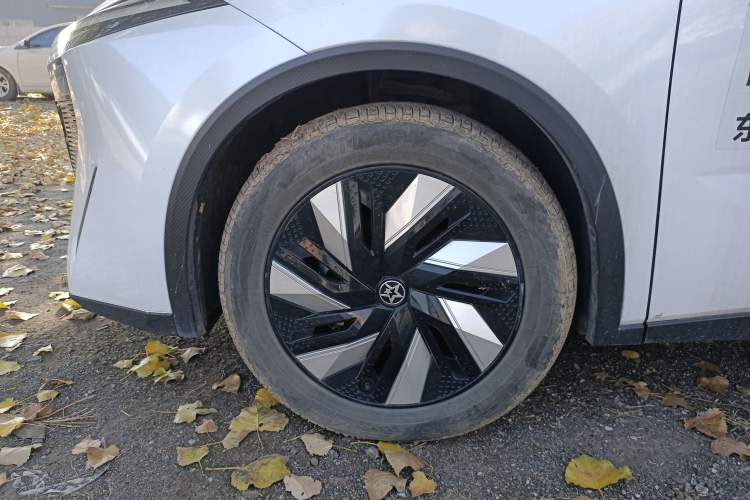 Used Venucia V DD-i 2023 110 km iE Version Exterior 7