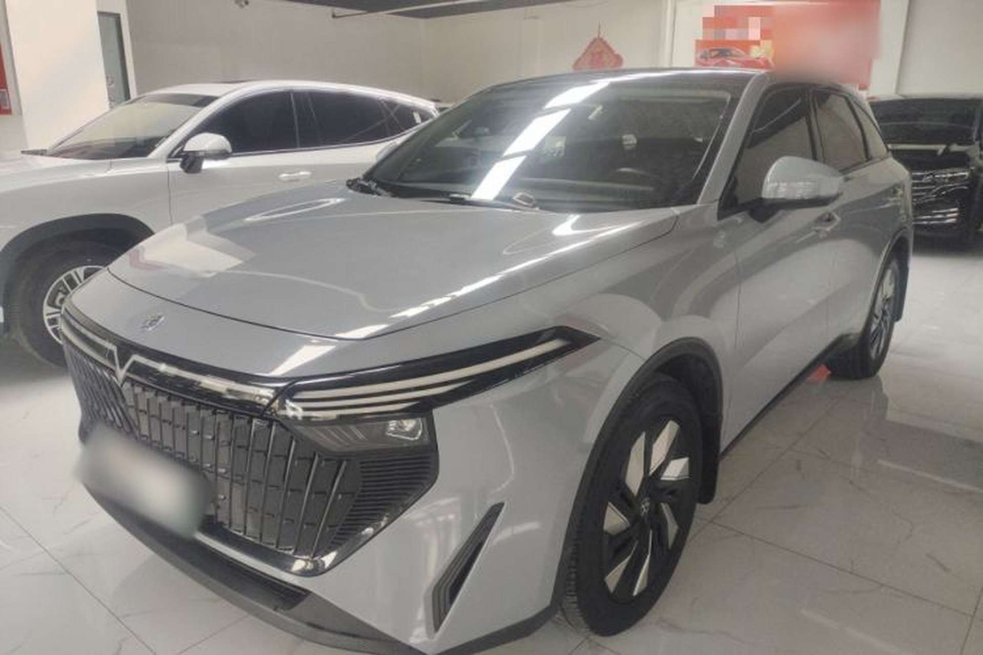 Used Venucia V DD-i 2023 60km iD Version Front Left 45 Deg