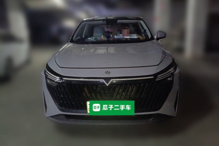 Used Venucia V DD-i 2023 110 km iE Version Front