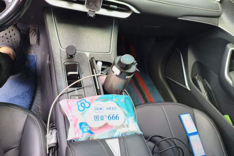Used Venucia V DD-i 2023 110 km iE Version Gear Lever