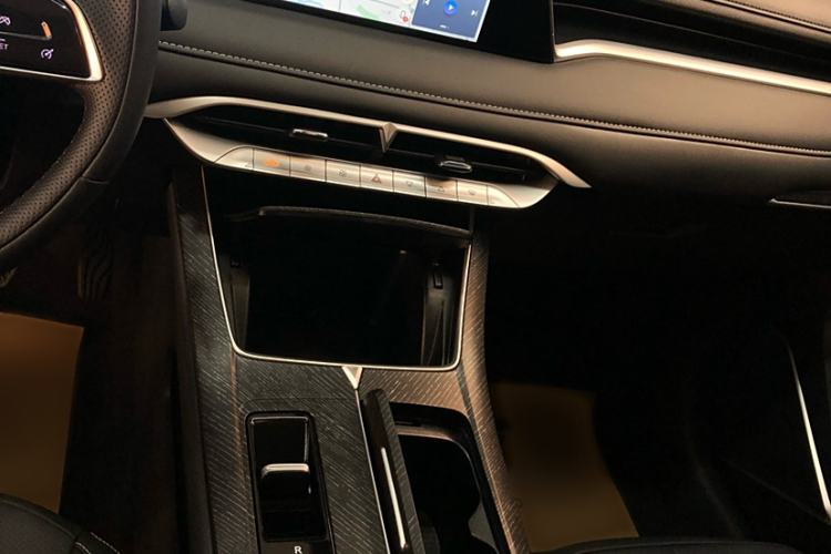 Used Venucia V DD-i 2023 60km iD Version Interior 2