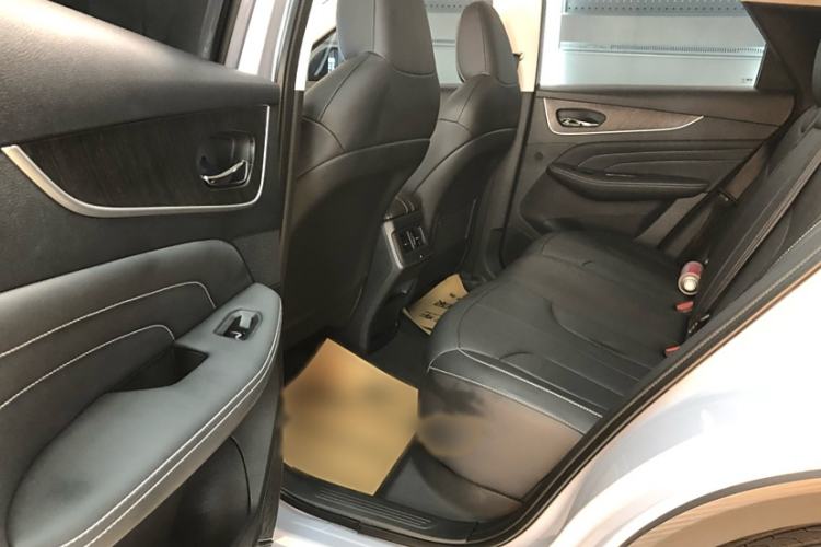 Used Venucia V DD-i 2023 60km iD Version Interior 3