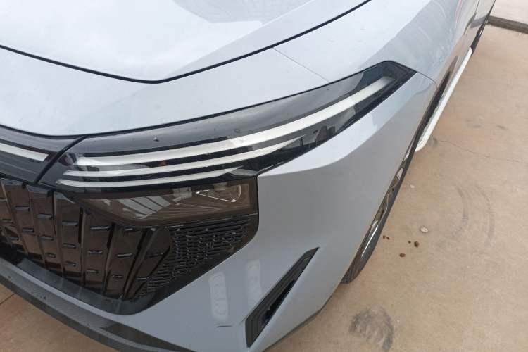 Used Venucia V DD-i 2023 110 km iE Version Left Front Headlight