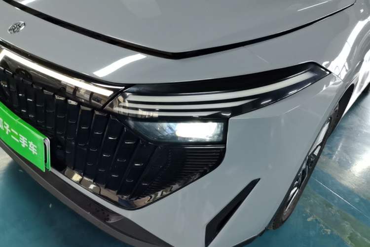 Used Venucia V DD-i 2023 110 km iE Version Left Front Headlight