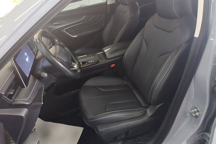 Used Venucia V DD-i 2023 60km iD Version Left Front Seat