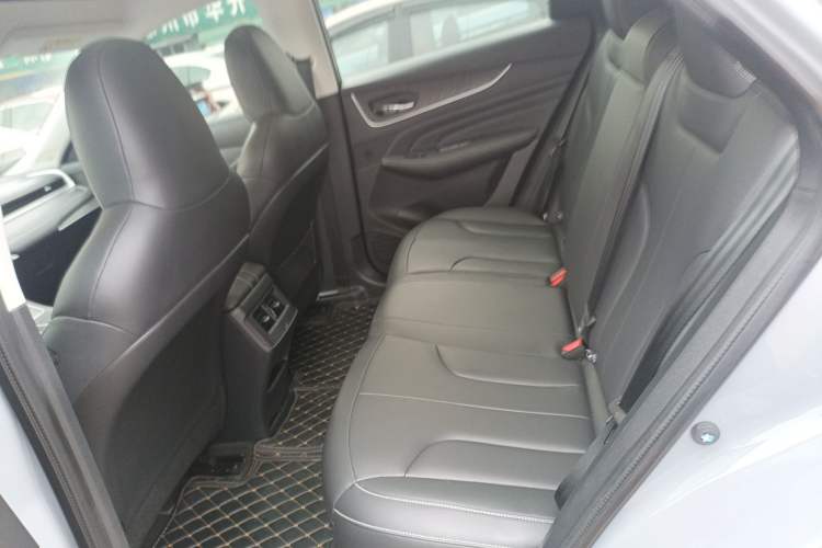 Used Venucia V DD-i 2023 110 km iE Version Left Rear Seat