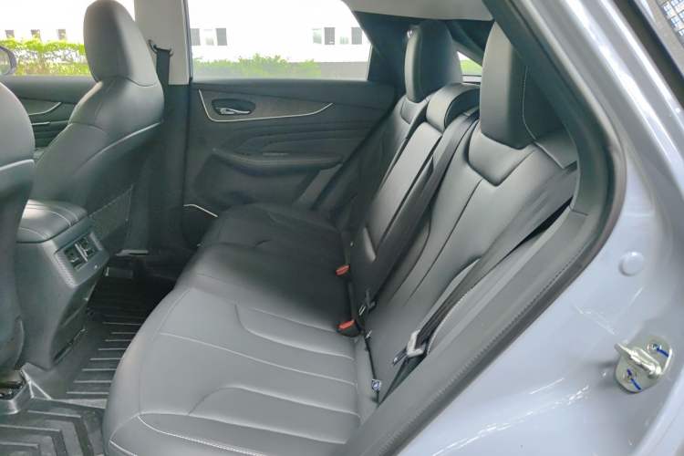 Used Venucia V DD-i 2023 110km iT Version Left Rear Seat