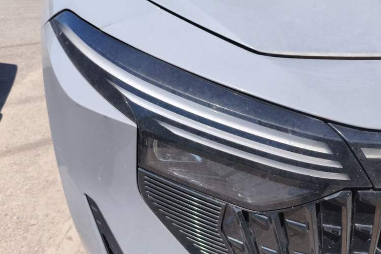 Used Venucia V DD-i 2023 60km iD Version Right Front Headlight