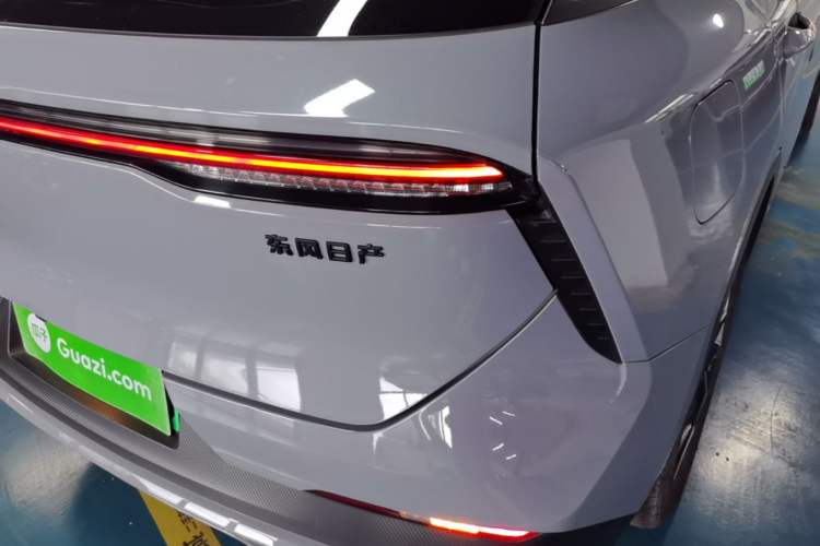 Used Venucia V DD-i 2023 110 km iE Version Right Rear Taillight