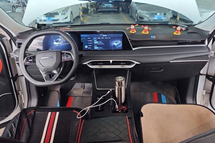 Used Venucia V DD-i 2023 110 km iE Version Center Console