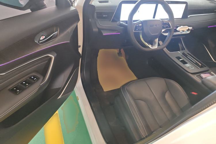 Used Venucia V DD-i 2023 110km iT Version Driver Seat