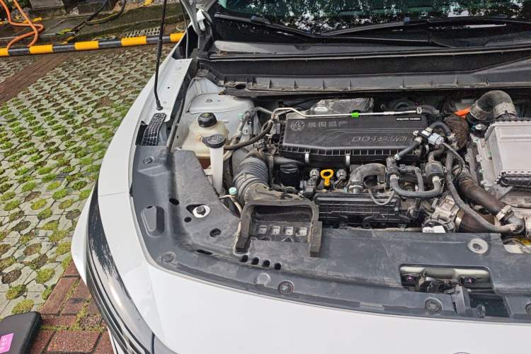 Used Venucia V DD-i 2023 60km iD Version Engine Bay Right