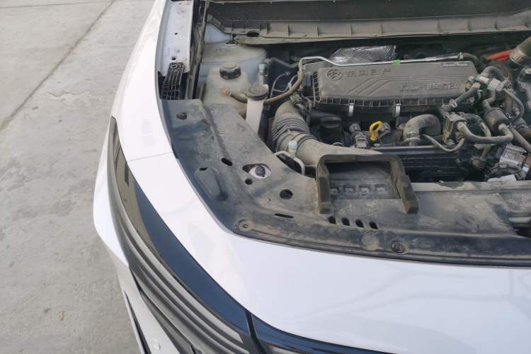 Used Venucia V DD-i 2023 60km iD Version Engine Bay Right