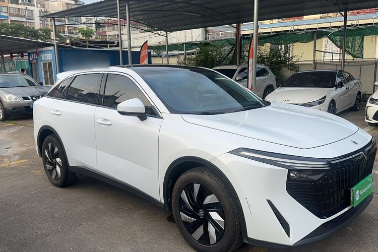 Used Venucia V DD-i 2023 110 km iE Version Exterior 2