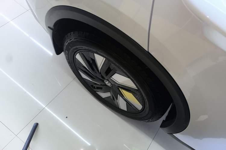 Used Venucia V DD-i 2023 110 km iE Version Exterior 5