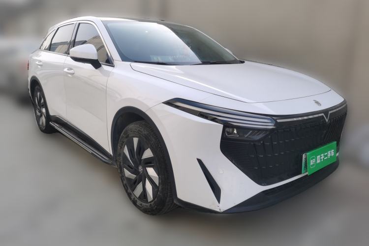 Used Venucia V DD-i 2023 60km iD Version Front Right 45 Deg