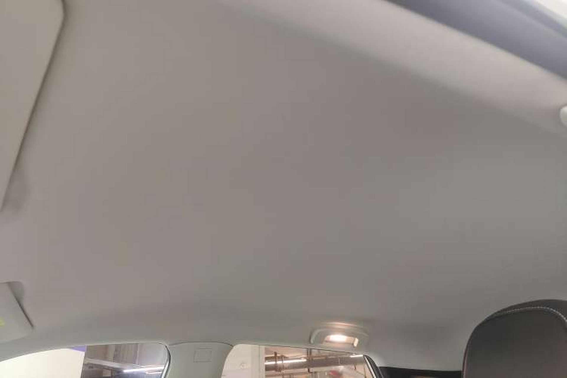 Used Venucia V DD-i 2023 60km iC Version Headliner