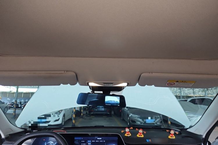 Used Venucia V DD-i 2023 110 km iE Version Headliner