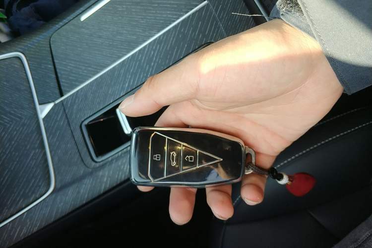Used Venucia V DD-i 2023 110 km iE Version Interior 1