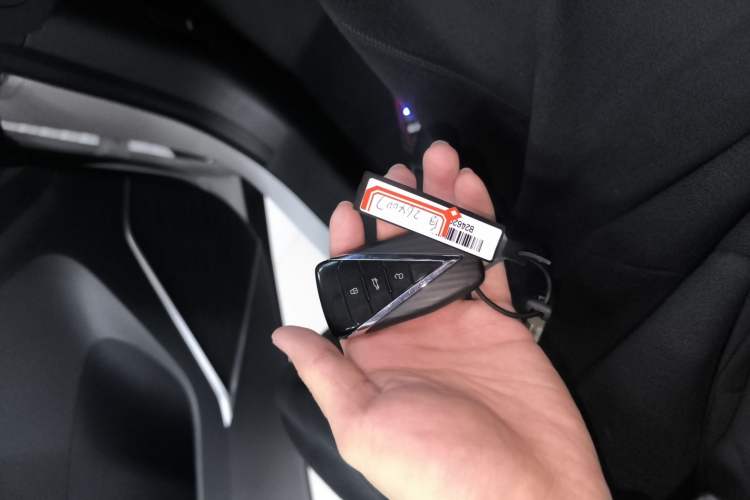 Used Venucia V DD-i 2023 110 km iE Version Interior 1