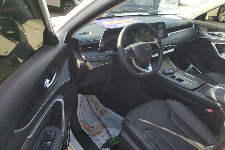 Used Venucia V DD-i 2023 110 km iE Version Interior 3