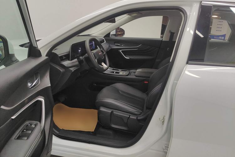 Used Venucia V DD-i 2023 60km iC Version Left Front Seat