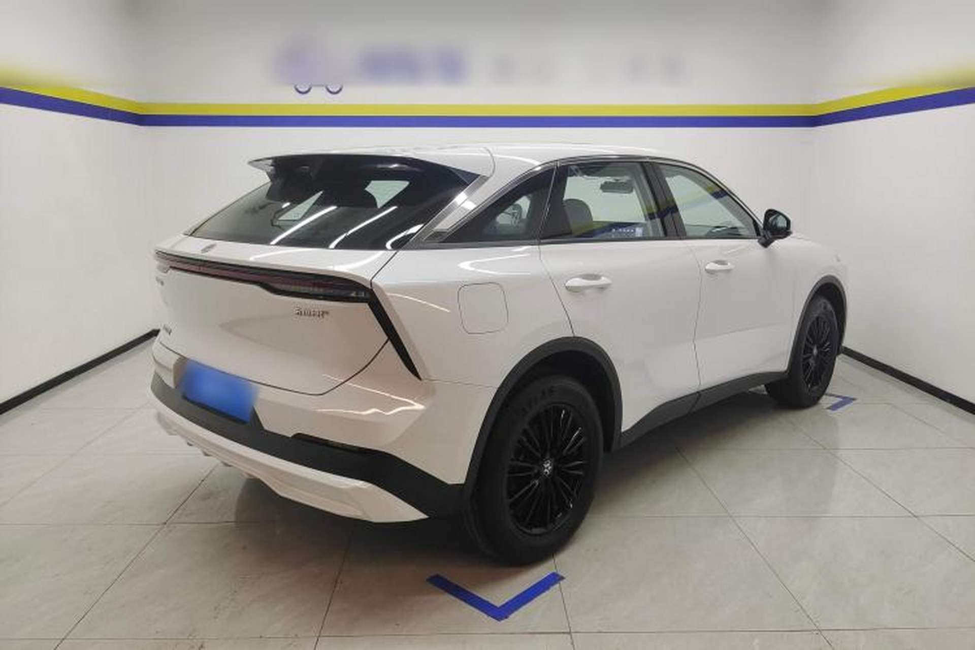 Used Venucia V DD-i 2023 60km iC Version Rear Right 45 Deg