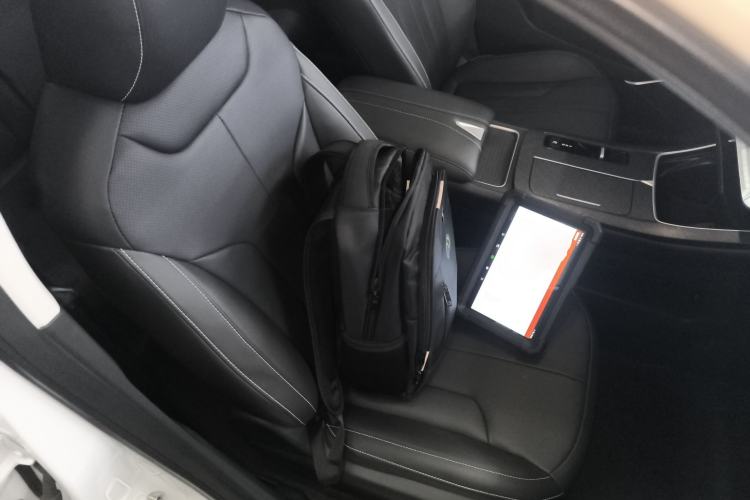 Used Venucia V DD-i 2023 110 km iE Version Right Front Seat