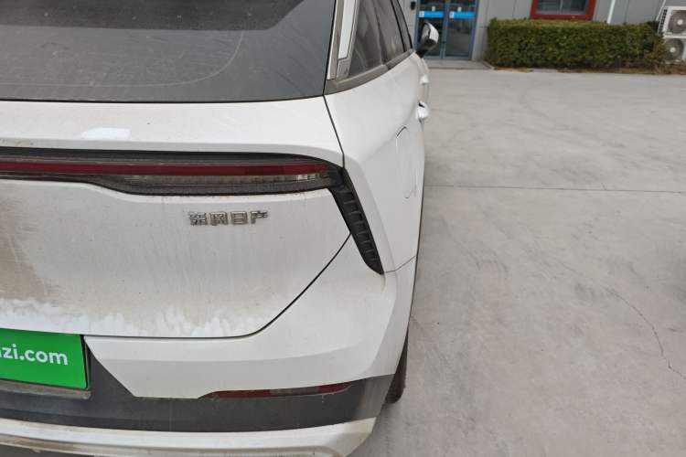 Used Venucia V DD-i 2023 110 km iE Version Right Rear Taillight