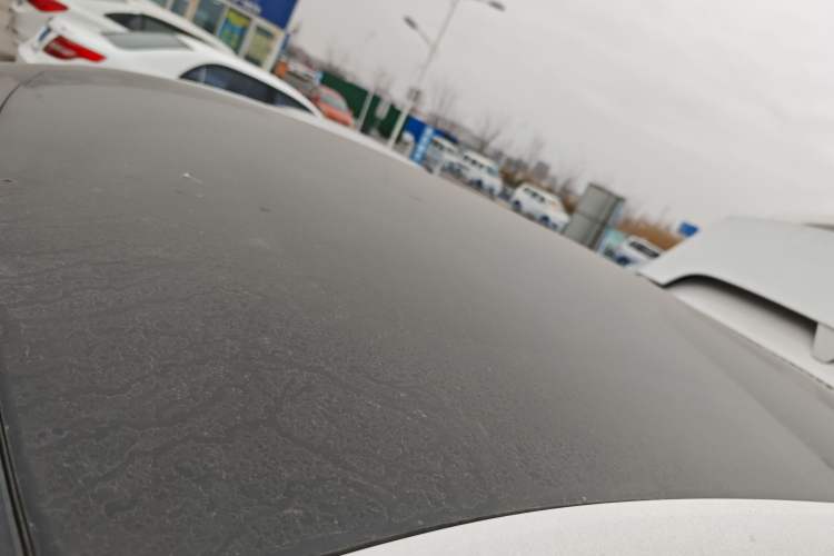 Used Venucia V DD-i 2023 110 km iE Version Roof