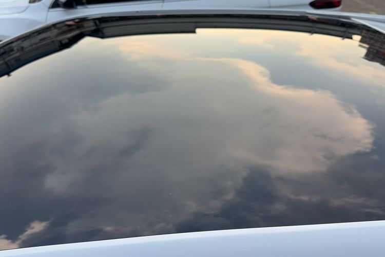 Used Venucia V DD-i 2023 110 km iE Version Roof