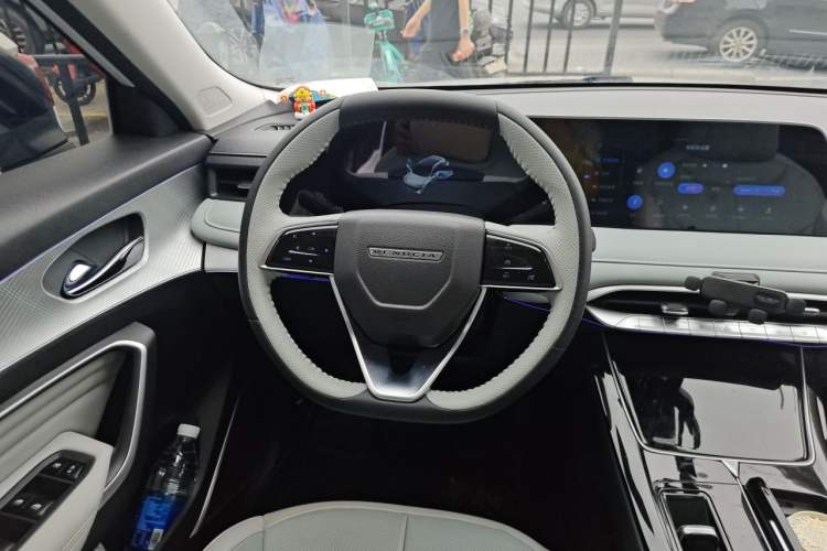 Used Venucia V DD-i 2023 110 km iE Version Steering Wheel