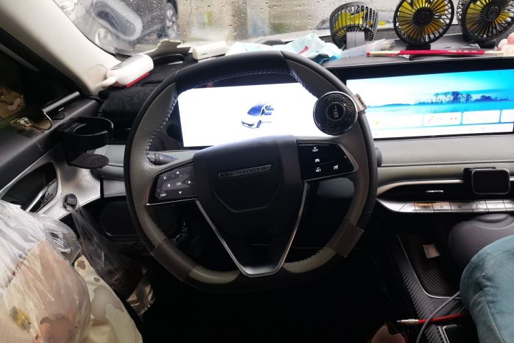 Used Venucia V DD-i 2023 110 km iE Version Steering Wheel