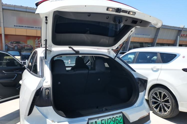 Used Venucia V DD-i 2023 60km iD Version Trunk