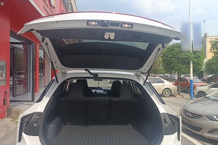 Used Venucia V DD-i 2023 110 km iE Version Trunk