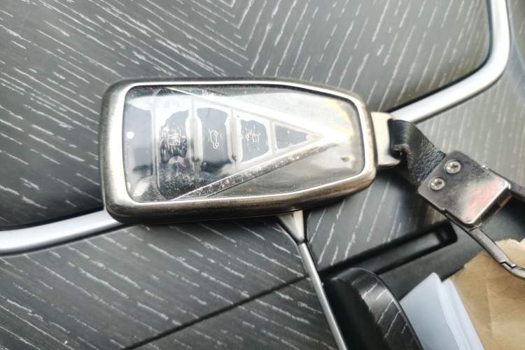 Used Venucia V DD-i 2023 60km iD Version Vehicle Key