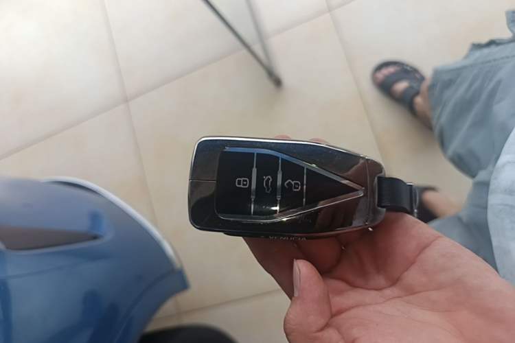 Used Venucia V DD-i 2023 110 km iE Version Vehicle Key