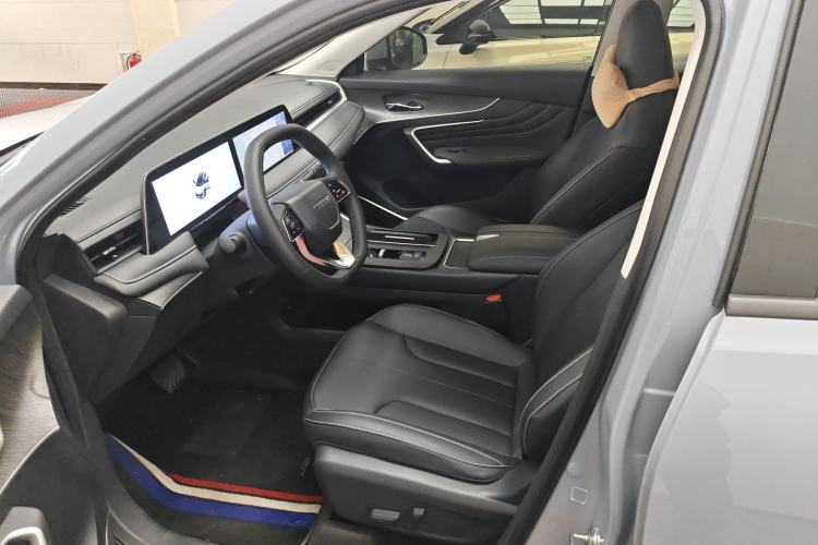 Used Venucia V DD-i 2024 110km iE Joy Ride Edition Left Front Seat
