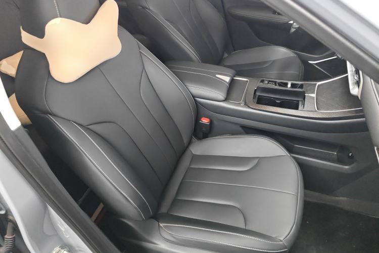 Used Venucia V DD-i 2024 110km iE Joy Ride Edition Right Front Seat