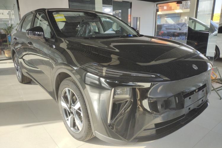 Used Venucia V DD-i 2025 Orca 150km Joyful Journey Edition Front Right 45 Deg