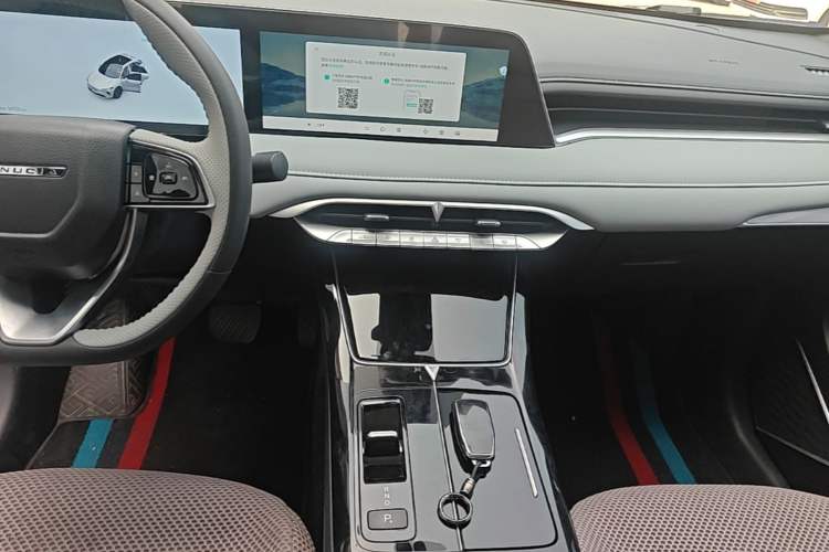 Used Venucia V DD-i 2025 Orca 150km Joyful Journey Edition Audio And AC Panel