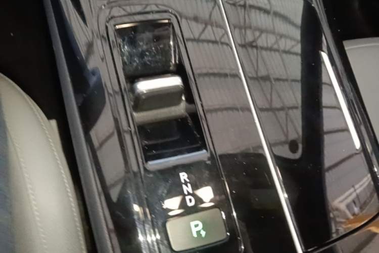Used Venucia V DD-i 2025 Orca 150km Joyful Journey Edition Gear Lever